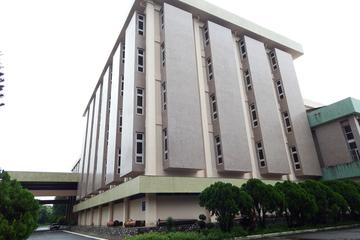 Admission to National Museum of Yangon Including Private Transfers and Guide