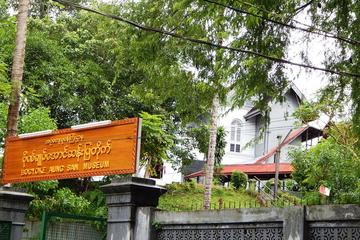 Admissions to Bogyoke Aung San Museum with private transfer and guide