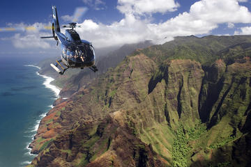 Kauai Shore Excursion: 55-minute Helicopter Adventure Flight