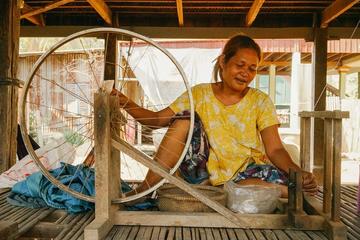 Full day Silk Island and Phnompenh City Tour with lunch and dinner