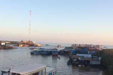 Half Day Tour Tonle sap, Old market &Cambodian cicrus