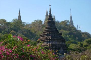 Mt Oudong and Phnom Penh Full-Day City Tour