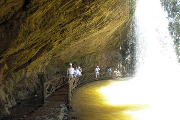 One day Da Lat romatic city tour