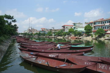One day Perfume Pagoda and Yen mountain stream Cruise