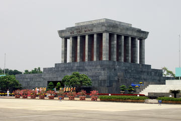 One day private car &guide (Ha Noi City)
