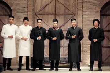 Vietnamese traditional AoZai& Culture Show (Si Hoang Show)