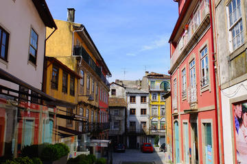 Private Walking Day Tour of Braga and Guimarães with Guide