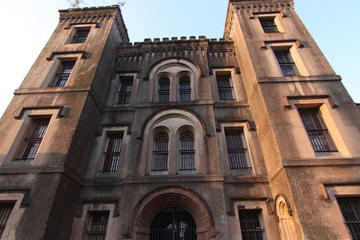 Haunted Jail Walking Tour in Charleston