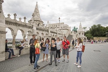 Supersaver: Budapest UNESCO City Walking Tour and Small-Group Budapest Art and Culture Walking Tour