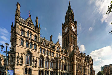 2-Day Liverpool and Manchester Tour From Oxford