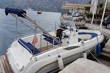 Montenegro: Private Speedboat Tour from Kotor