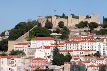 Lisbon Full Day Discovery Tour in Private Vehicle