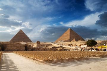 Full-Day Pyramid Complex Egyptian Museum and Cairo City Tour from Hurghada by Coach