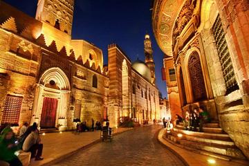 HALF DAY TOUR TO AL'MOEZ STREET (FROM SULTAN QALAWOON MADRASA TO ALFUTUH GATE)