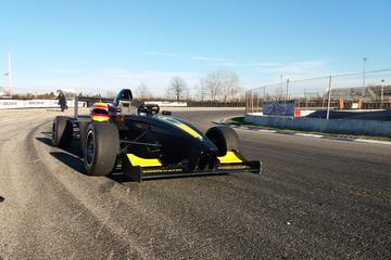 Formula Racing Course and laps on Ferrari !