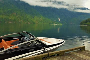 Granite Waterfalls 4-Hour Boat Rental for 5 to 6 People