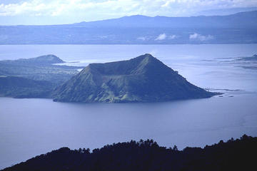 Private Taal Volcano Trekking with Lunch from Manila