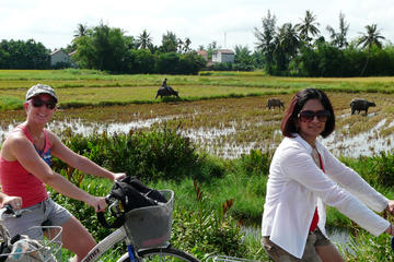 A FULL DAY VISITING CRAFT VILLAGES FROM HOI AN