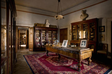 Exclusive Dinner in a Renaissance Castle in the Company of the Noble Owner: a Vip Experience in the Chianti Countryside