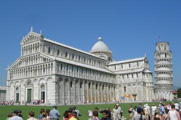 Independent Trip to Pisa from Florence with Private Transport
