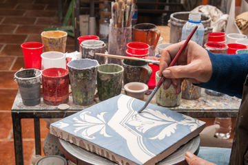 Private Art & Crafts Christmas Walking Tour in the Oltrarno