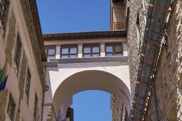 Through the Vasari Corridor Overpass: Palazzo Vecchio to Uffizi Gallery