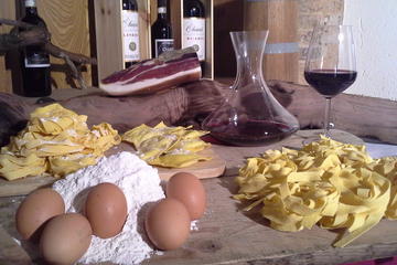Cooking Class in Traditional Tuscan Farm