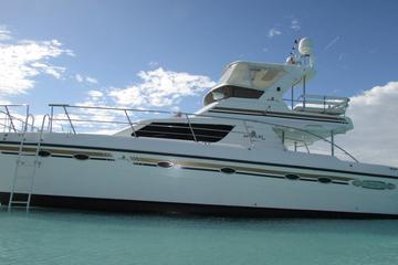 Turks and Caicos Full-Day Luxury Private Yacht Charter