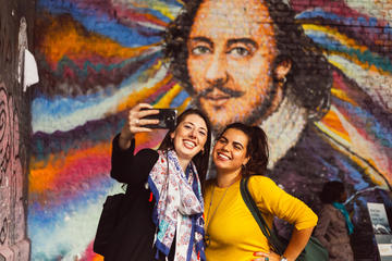 Famous Londoners and Local Tastings Private Tour