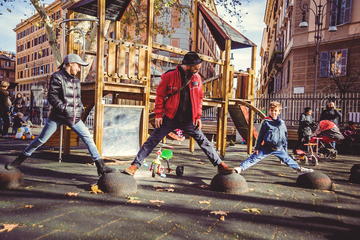 Pope, Pizza & Playgrounds tour in Rome