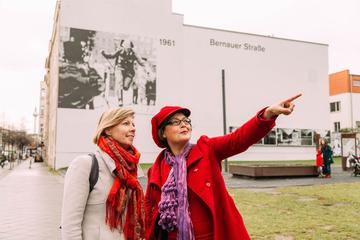 Private 3-Hour Berlin Walking Tour: East and West Berlin Cold War Tour with a Local Host
