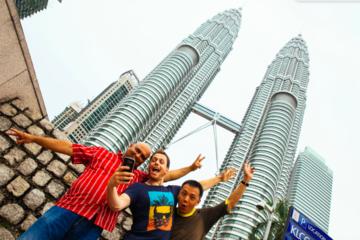 Private Skip The Line Tour in Kuala Lumpur: Petronas Twin Towers & Highlights