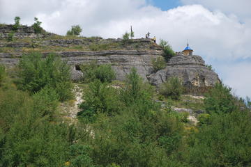 Private Full-Day Tour to Saharna and Tipova Cave Monasteries from Chisinau