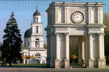Private Half-Day City Tour of Chisinau by car