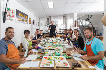 Half-Day Cooking Class in Bangkok with Market Tour and Lunch or Dinner