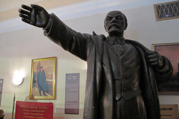Prague Communism tour with included Communism museum