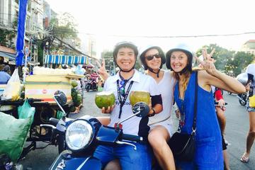 Private Morning Tour: Saigon City Sightseeing By Motorbike