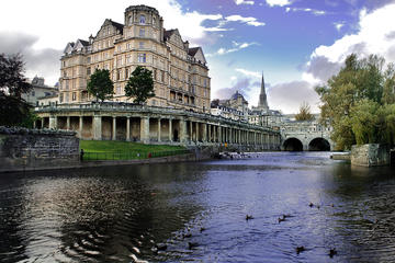 Boxing Day in Windsor, Stonehenge, and Bath Including Lunch