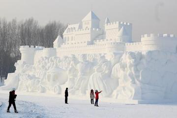 Group Transfer to Harbin Ice and Snow World plus Sun Island Snow Sculpture Festival