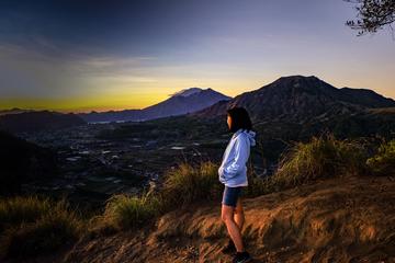 Private Full-Day Sunrise Walking Tour with Downhill Cycling
