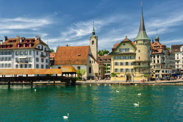 4-Day Switzerland Tour from Lucerne to Zurich Including Mt Titlis Cable Car