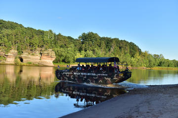 Day Trip Wisconsin Dells 1 Hour Land & Water Duck Tour near Wisconsin Dells, Wisconsin 