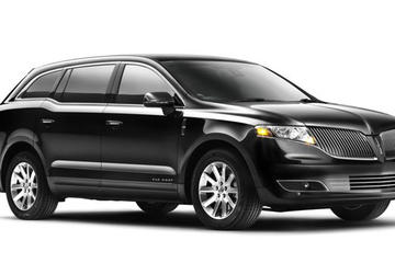 Private Transfer to Six Flags Magic Mountain from Los Angeles