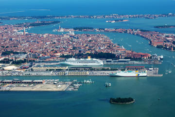 Venice Shared Arrival Transfer: Marittima Cruise Port to Central Venice