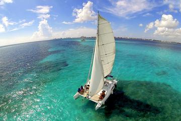 Private Catamaran - Up to 13 persons - Full Day