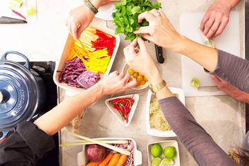 Mallorcan Cooking Experience with Market Tour and Boat Trip in Palma
