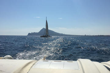 Panoramic Coastal Cruise from Altea to Calpe and Dinner in Altea Old Town