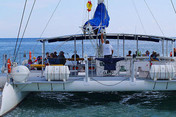 Sailing Day with Lunch Onboard in Valencia