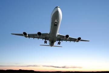 Private Arrival Transfer: Geneva Airport to Geneva or Chamonix Hotel