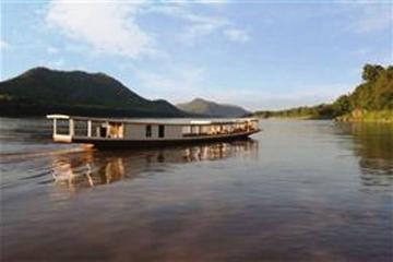 Meditation on the Mekong Day Cruise from Luang Prabang